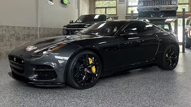 2020 Jaguar F-Type R