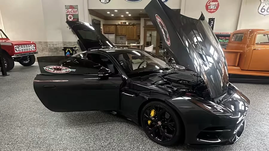 2020 Jaguar F-Type R 2nd Gen - Image 6 of 13