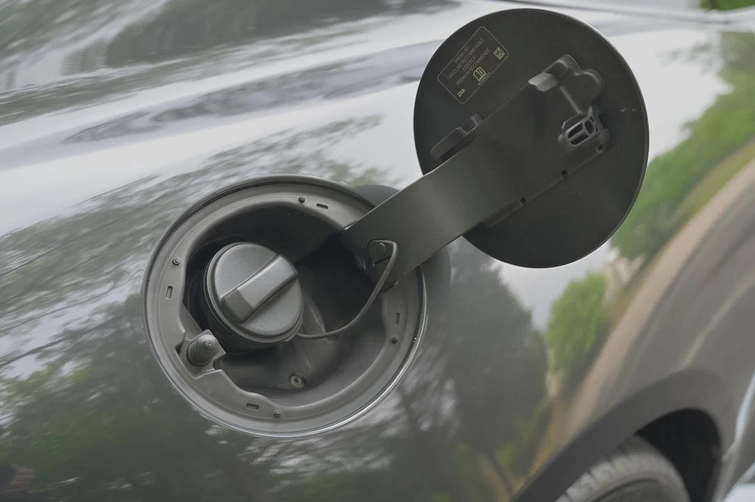 2020 Jaguar F-Type 2nd Gen - Image 26 of 31