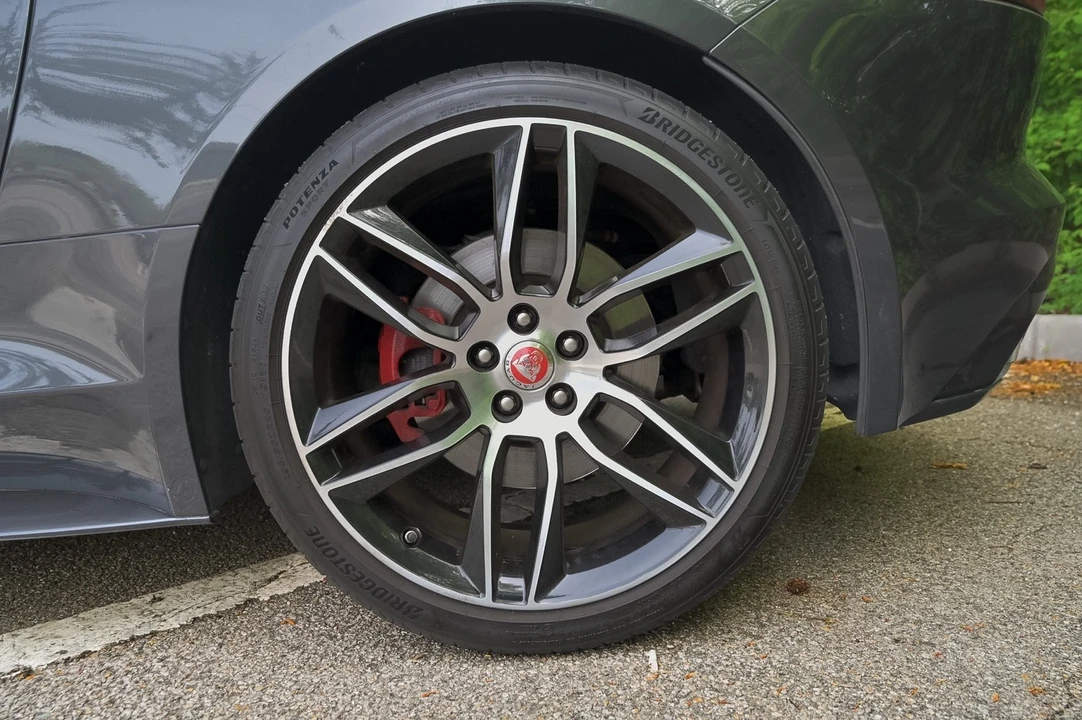 2020 Jaguar F-Type 2nd Gen - Image 22 of 31