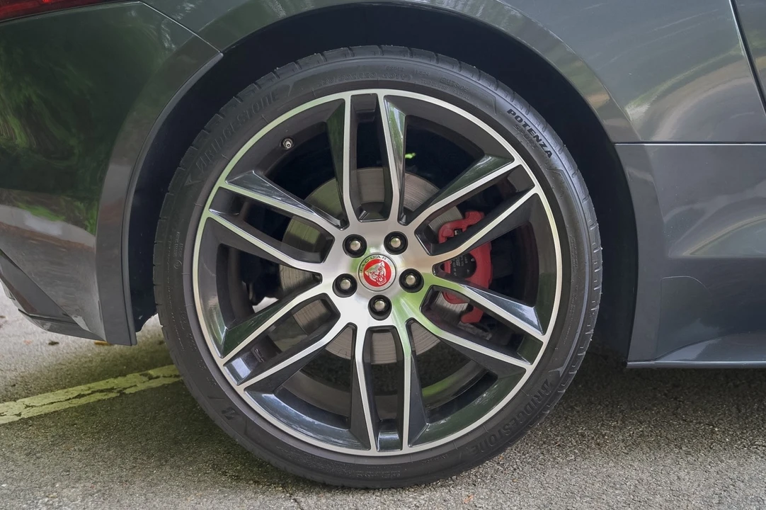 2020 Jaguar F-Type 2nd Gen - Image 25 of 31