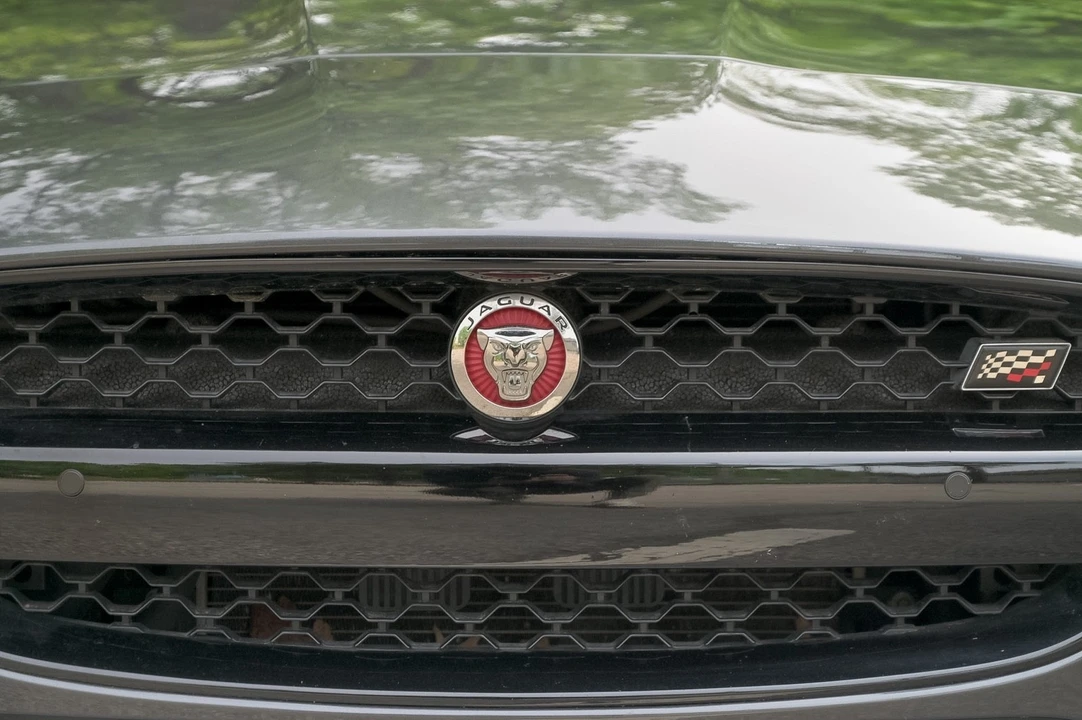 2020 Jaguar F-Type 2nd Gen - Image 17 of 31