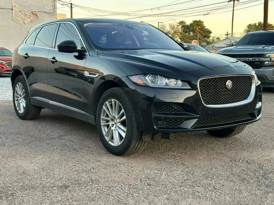 2020 Jaguar F-Pace - Image 2 of 3