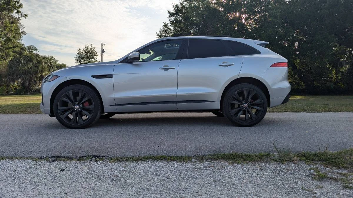 2020 Jaguar F-Pace - Image 6 of 22