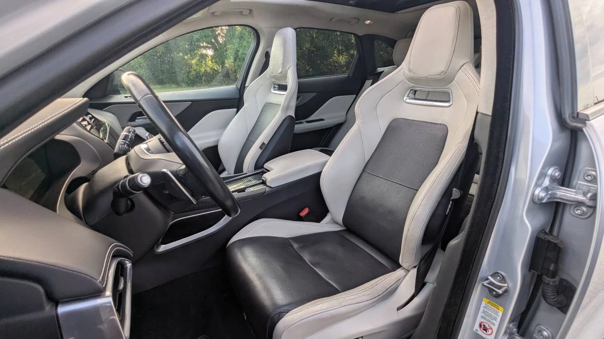 2020 Jaguar F-Pace - Image 16 of 22