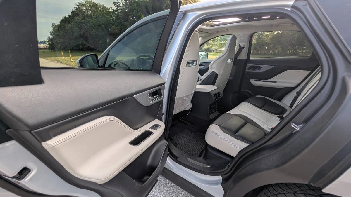 2020 Jaguar F-Pace - Image 12 of 22