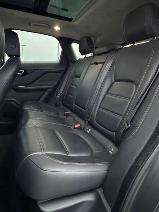 2020 Jaguar F-Pace - Image 13 of 20