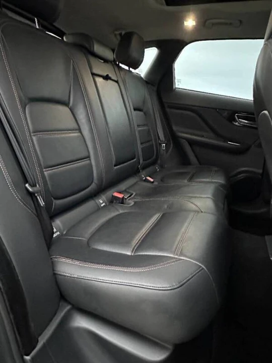 2020 Jaguar F-Pace - Image 15 of 20
