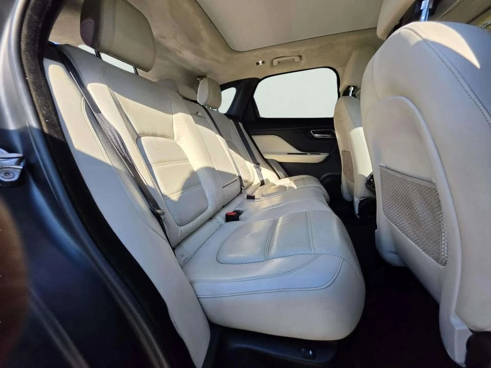 2020 Jaguar F-Pace - Image 16 of 20