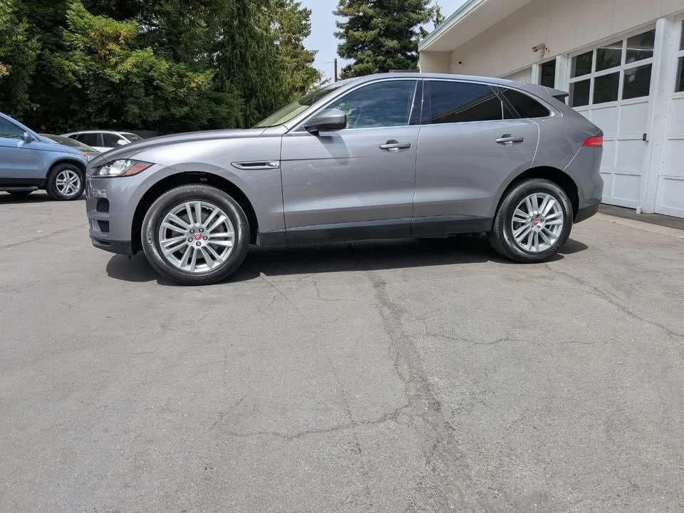2020 Jaguar F-Pace - Image 8 of 20