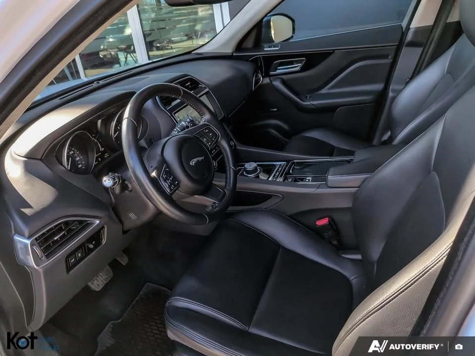 2020 Jaguar F-Pace - Image 10 of 11