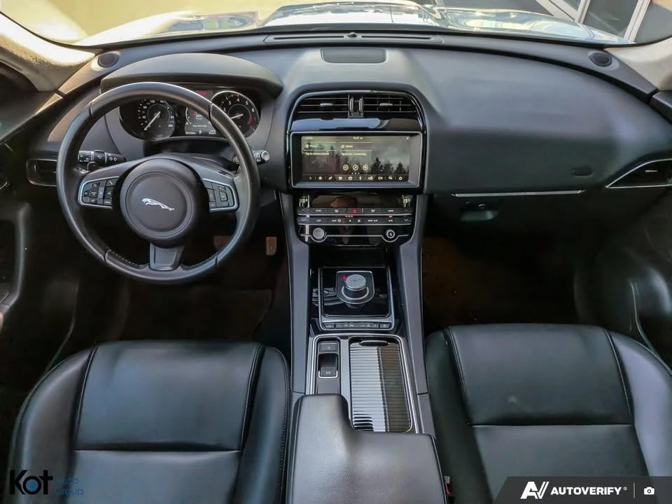 2020 Jaguar F-Pace - Image 7 of 11