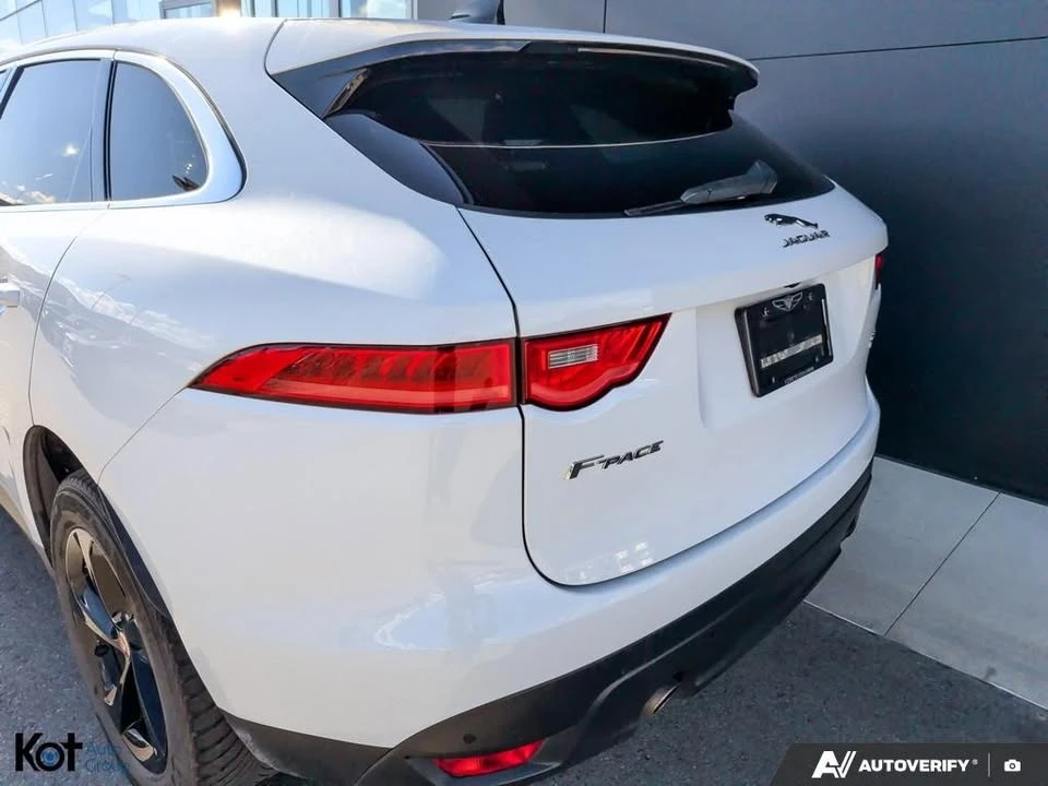 2020 Jaguar F-Pace - Image 5 of 11