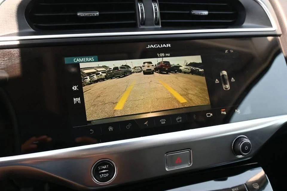 2020 Jaguar I-Pace - Image 15 of 20