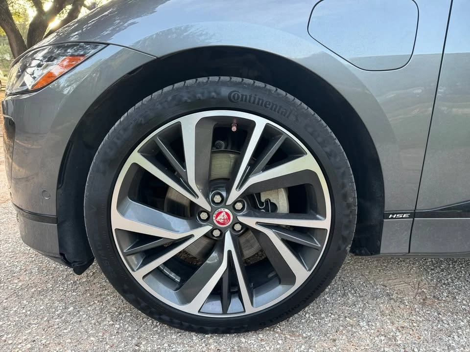 2020 Jaguar I-Pace - Image 9 of 20