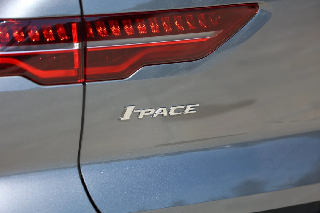 2020 Jaguar I-Pace - Image 14 of 31