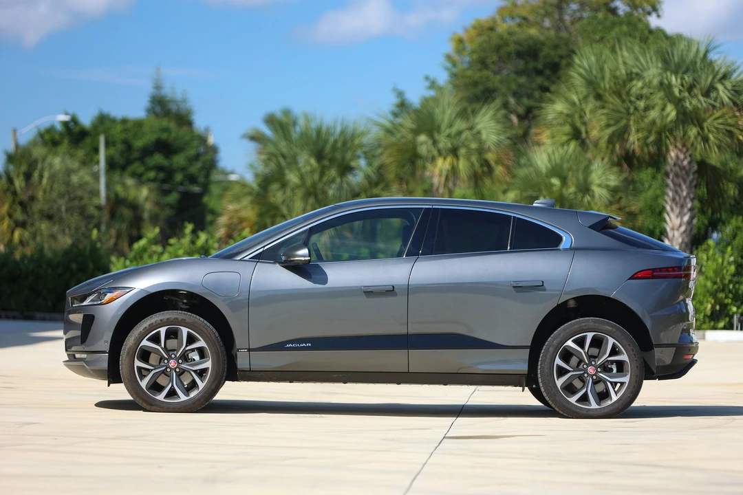 2020 Jaguar I-Pace - Image 19 of 31