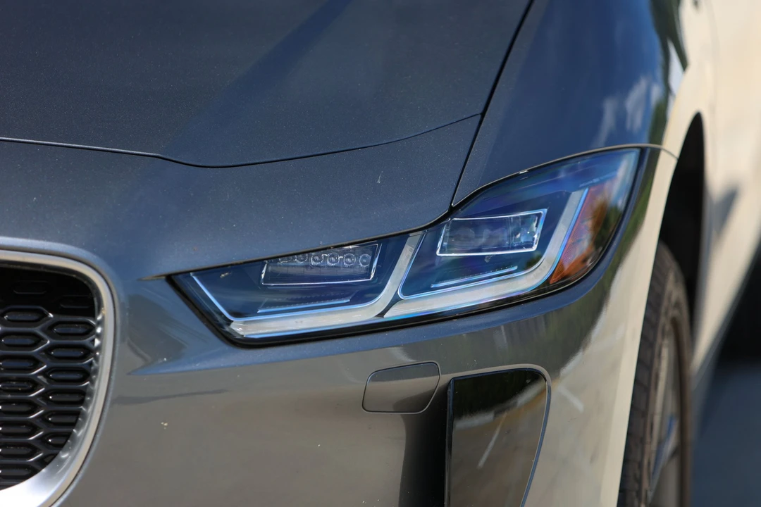 2020 Jaguar I-Pace - Image 3 of 31