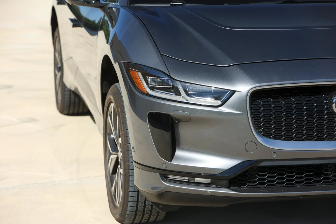 2020 Jaguar I-Pace - Image 17 of 31