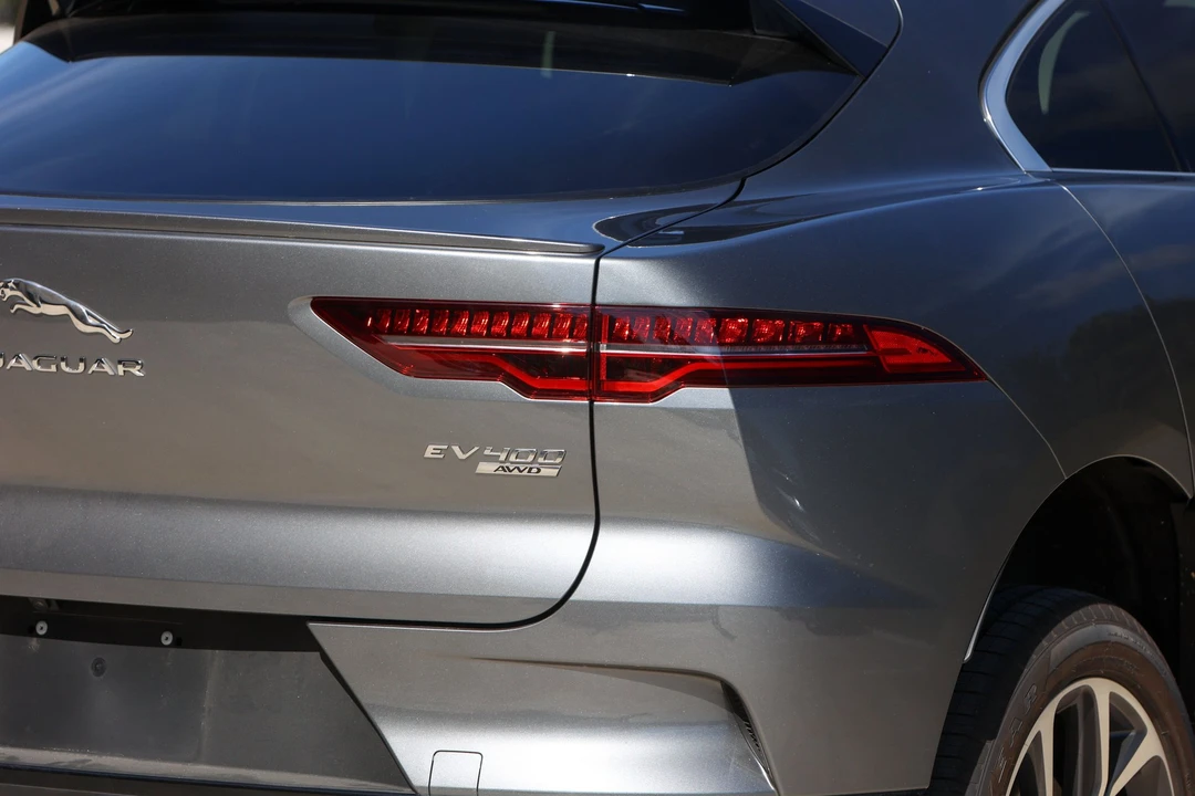 2020 Jaguar I-Pace - Image 29 of 31