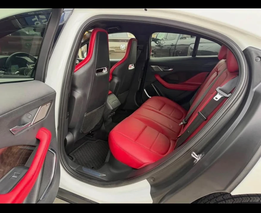 2020 Jaguar I-Pace - Image 3 of 18