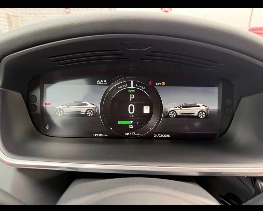 2020 Jaguar I-Pace - Image 13 of 18