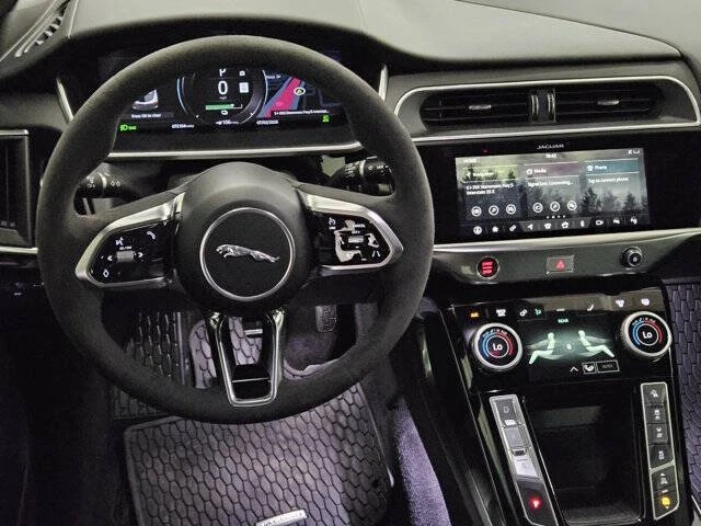 2020 Jaguar I-Pace - Image 11 of 16