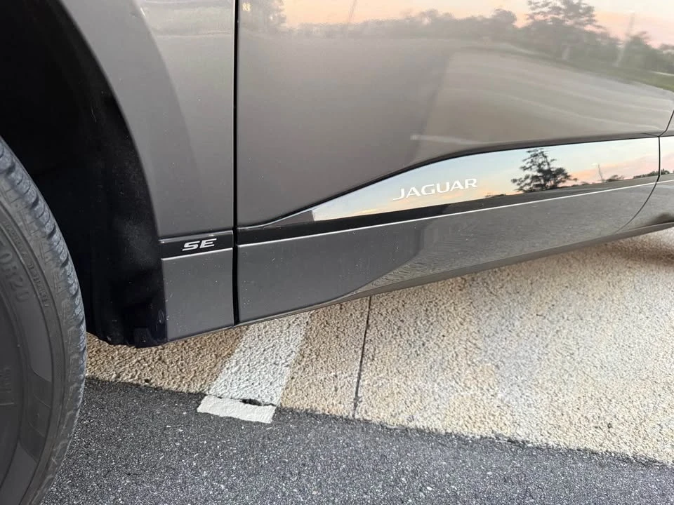 2020 Jaguar I-Pace - Image 17 of 20