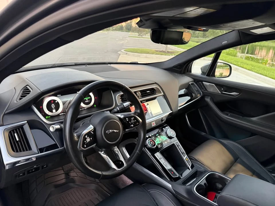 2020 Jaguar I-Pace - Image 15 of 20