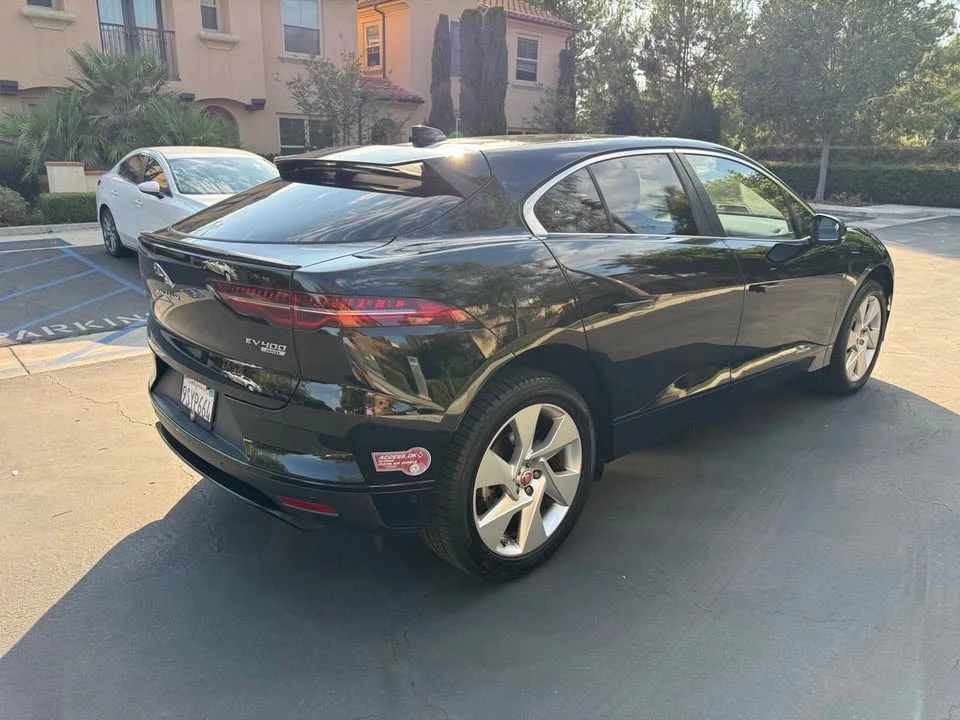 2020 Jaguar I-Pace - Image 7 of 18