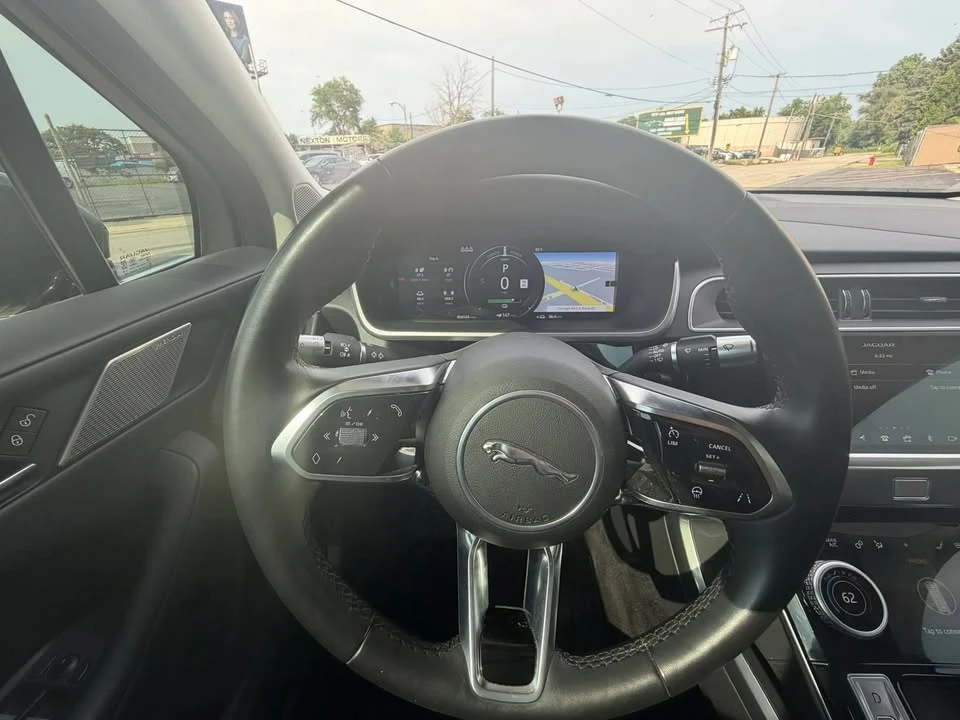 2020 Jaguar I-Pace - Image 9 of 13