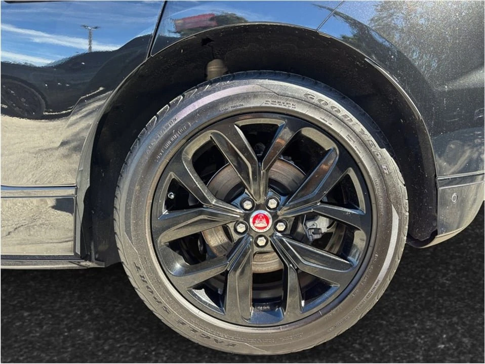 2020 Jaguar I-Pace - Image 15 of 20