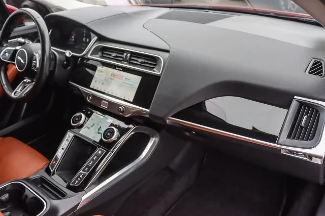2020 Jaguar I-Pace - Image 15 of 19