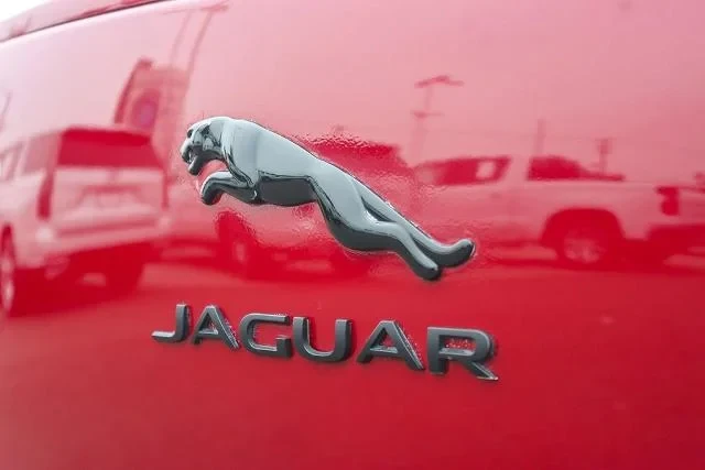 2020 Jaguar I-Pace - Image 7 of 19