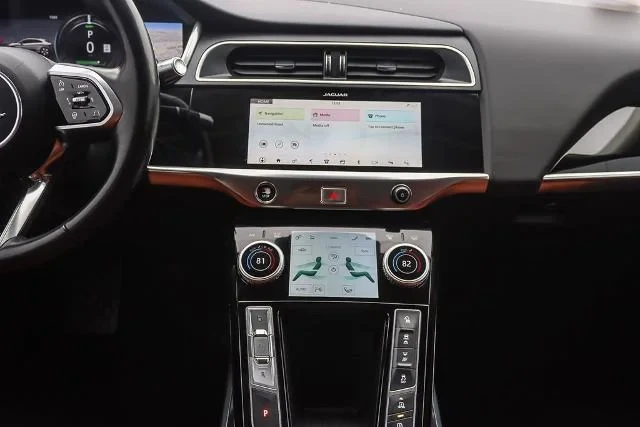 2020 Jaguar I-Pace - Image 11 of 19