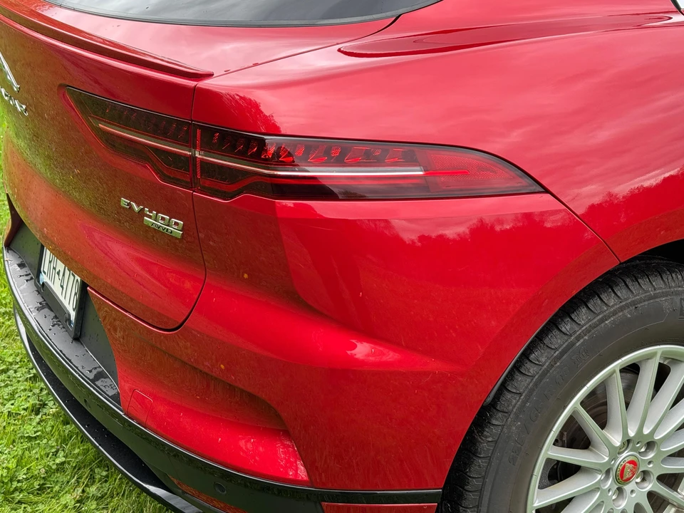 2020 Jaguar I-Pace - Image 25 of 31