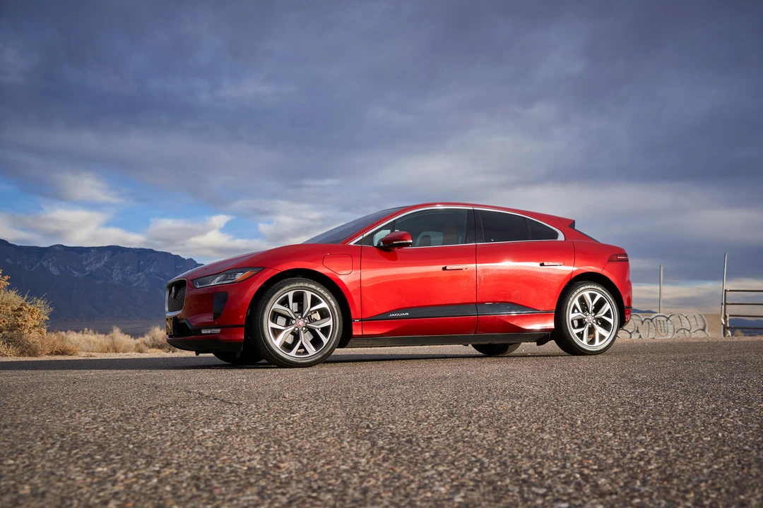 2020 Jaguar I-Pace - Image 9 of 31
