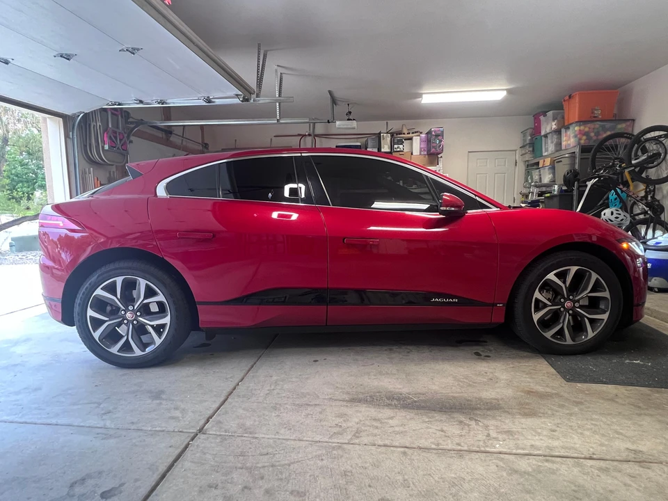 2020 Jaguar I-Pace - Image 21 of 31