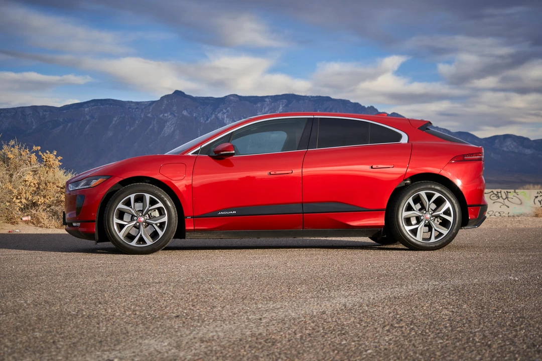 2020 Jaguar I-Pace - Image 10 of 31
