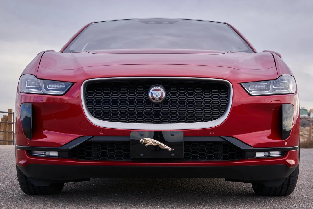 2020 Jaguar I-Pace - Image 2 of 31