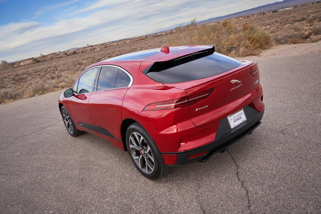 2020 Jaguar I-Pace - Image 17 of 31