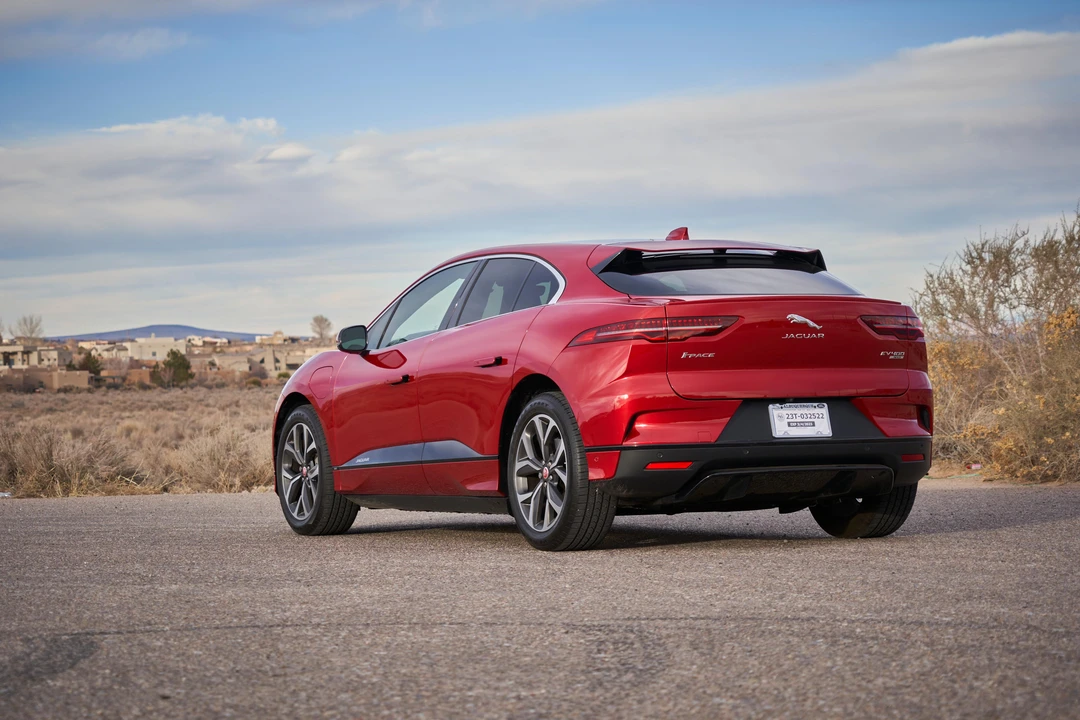 2020 Jaguar I-Pace - Image 16 of 31