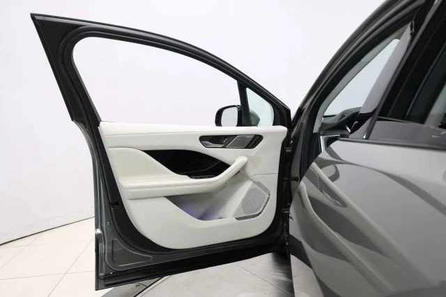 2020 Jaguar I-Pace - Image 10 of 12