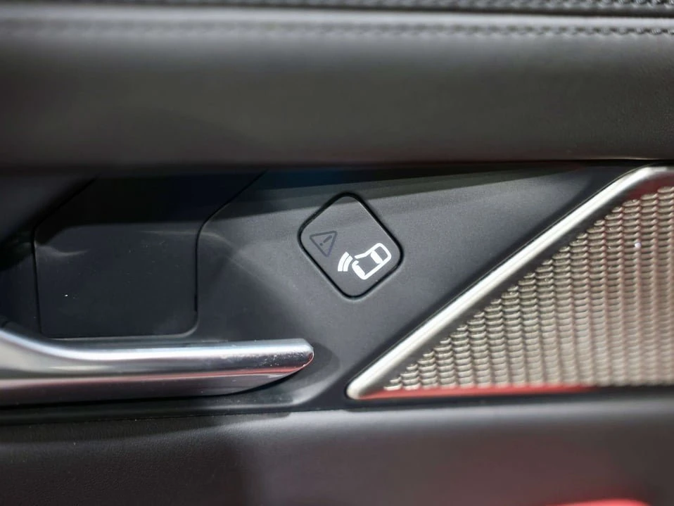 2020 Jaguar I-Pace - Image 18 of 20
