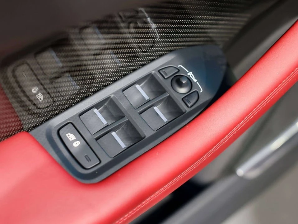 2020 Jaguar I-Pace - Image 14 of 20