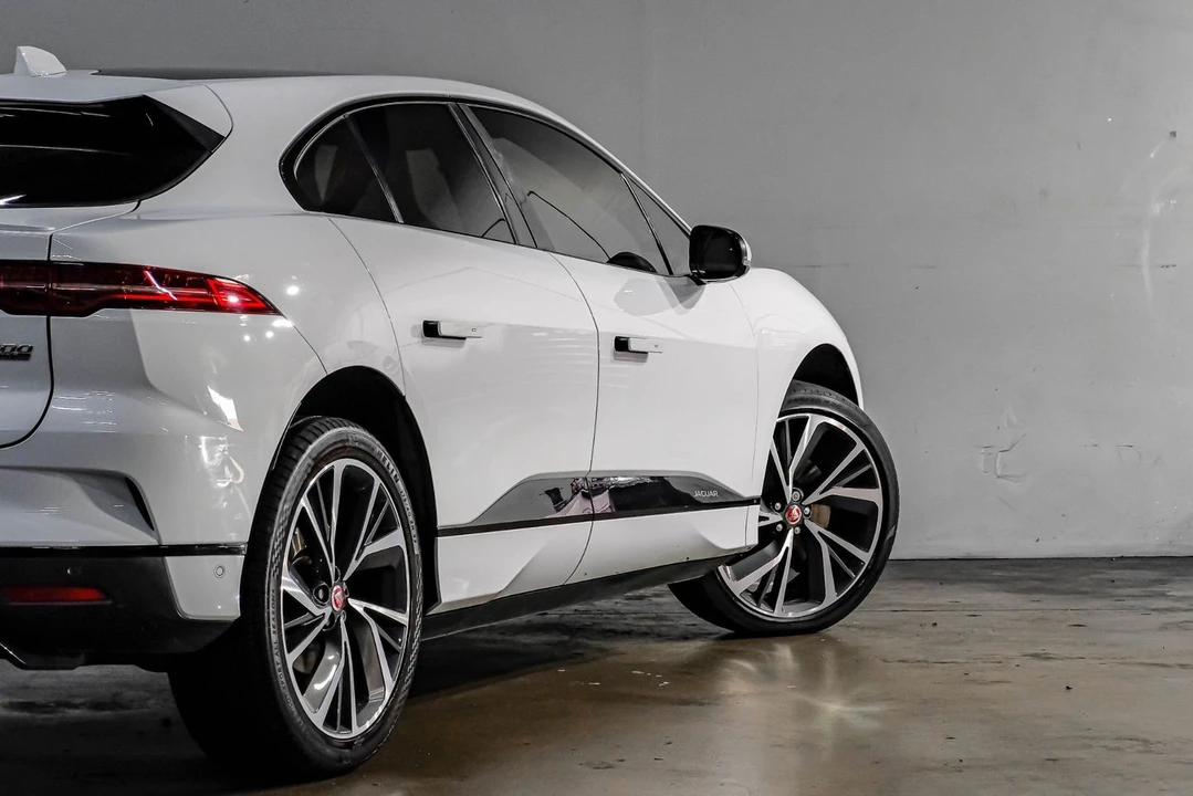 2020 Jaguar I-Pace - Image 14 of 21