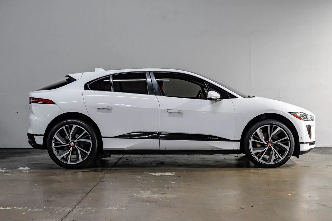 2020 Jaguar I-Pace - Image 11 of 21