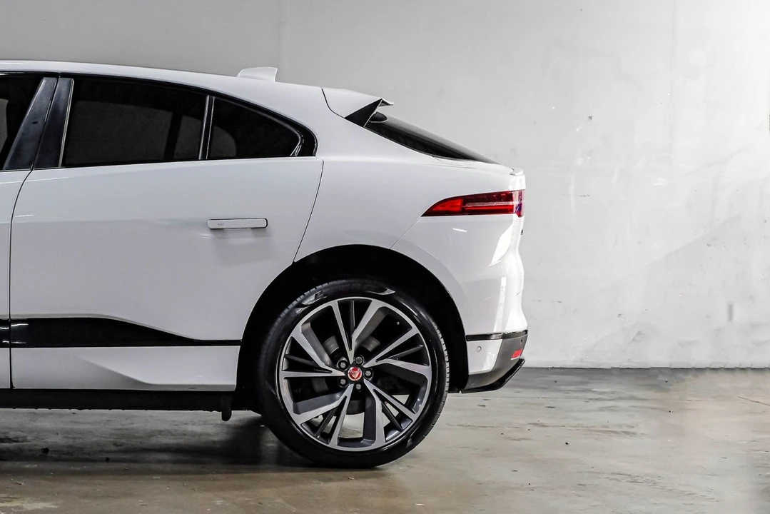 2020 Jaguar I-Pace - Image 19 of 21