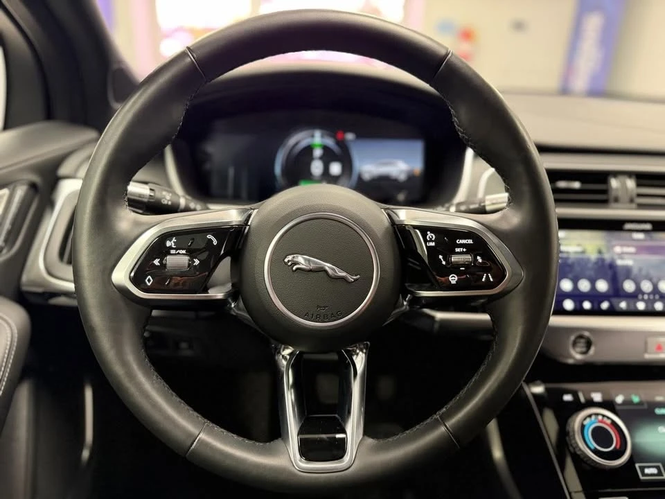 2020 Jaguar I-Pace - Image 17 of 20