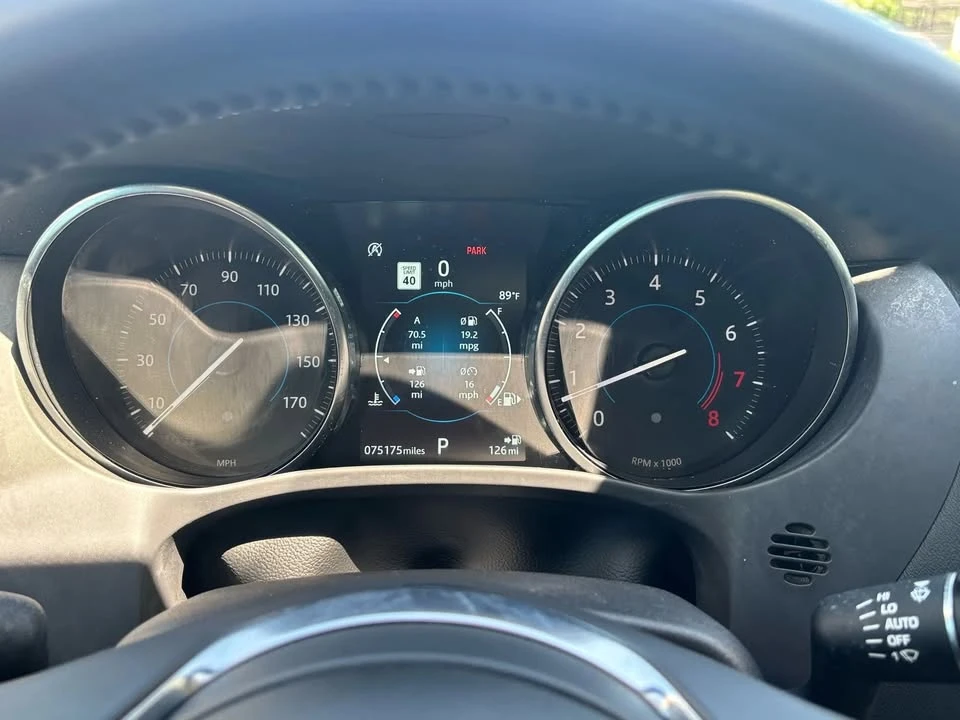 2020 Jaguar F-Pace - Image 12 of 18